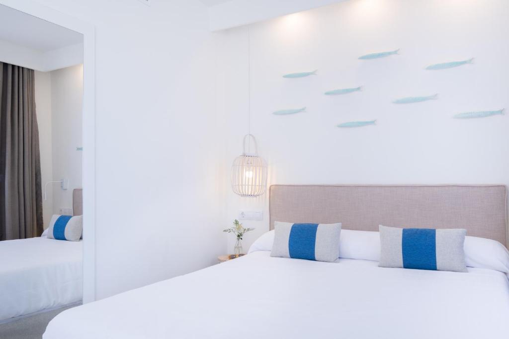 FERGUS Style Carema Beach — Hotel rooms in Cala'n Bosch, Balearic Islands