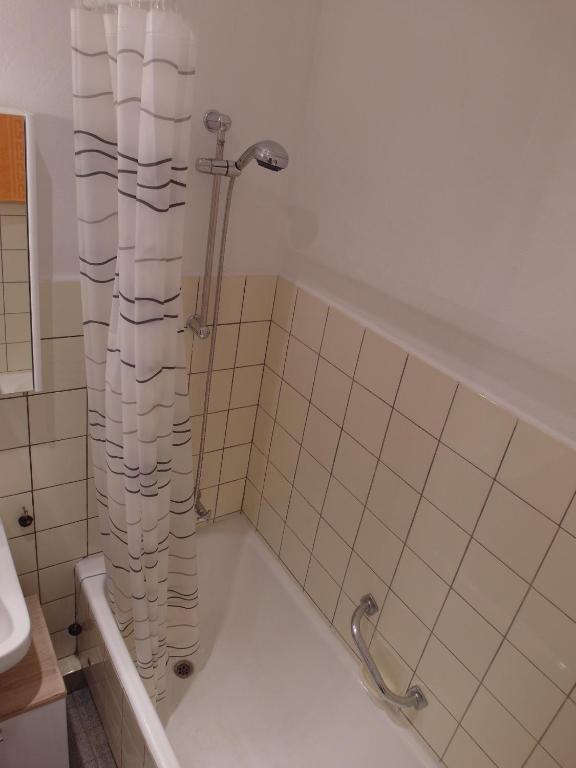 Sympathisches Retro Apartment photo