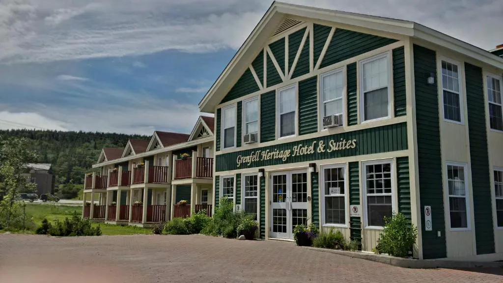 Grenfell Heritage Hotel & Suites, hotel in St. Anthony