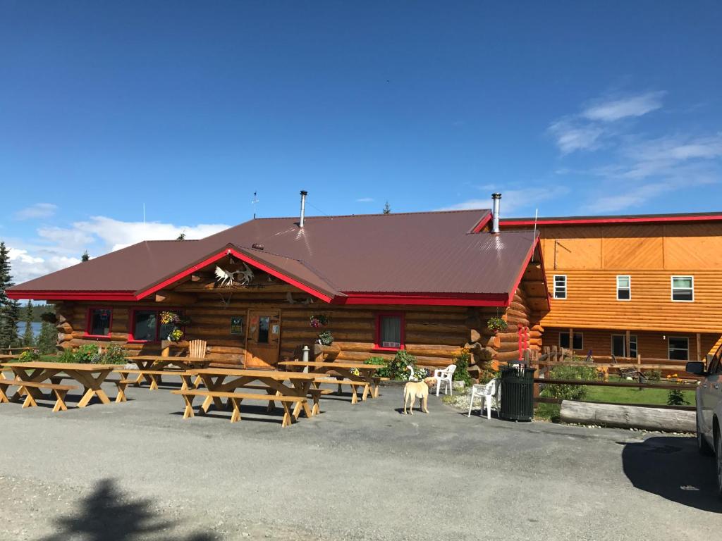 Lake Louise Lodge, Alaska — Hotel in Glennallen