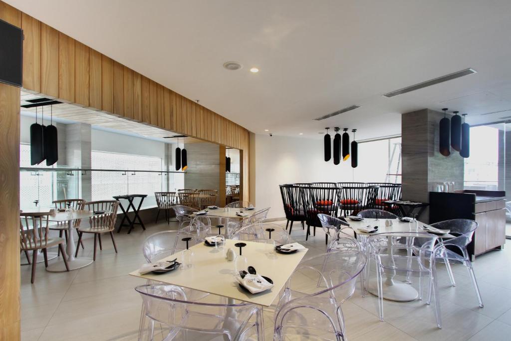 Radisson Bengaluru City Center — Restaurant & bars in Bayappanhalli, Karnataka