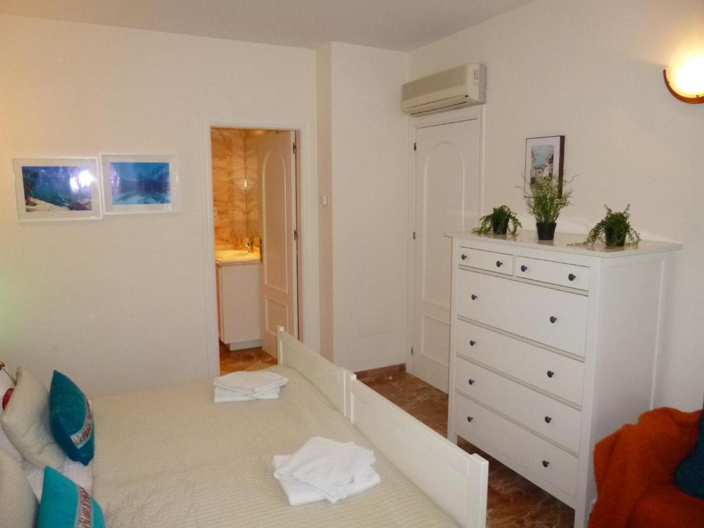 La Perla de Torrenueva — Hotel rooms in Mijas, Andalusia