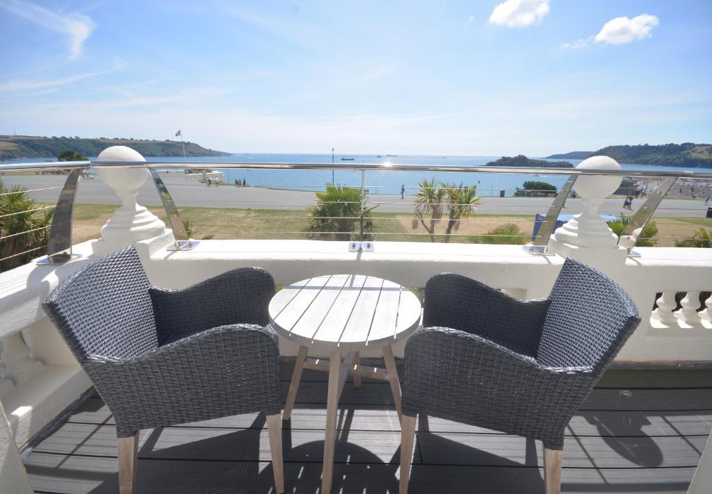 1 Elliot Terrace - photo 4