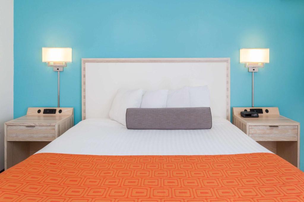 Howard Johnson By Wyndham Mystic Photo 14