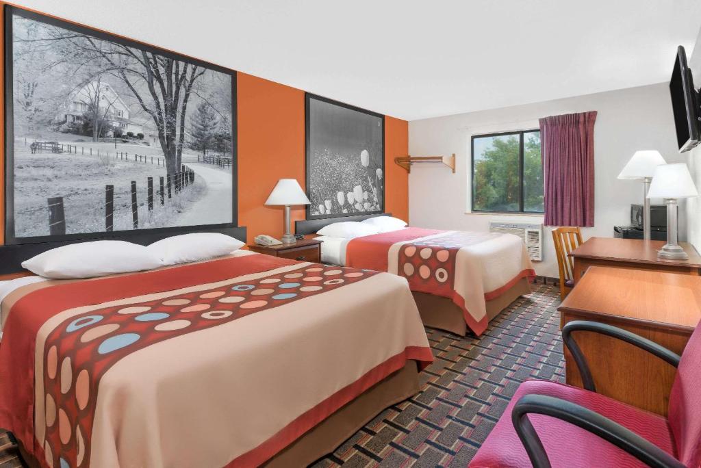 Super 8 by Wyndham Kent/Akron Area, Kent