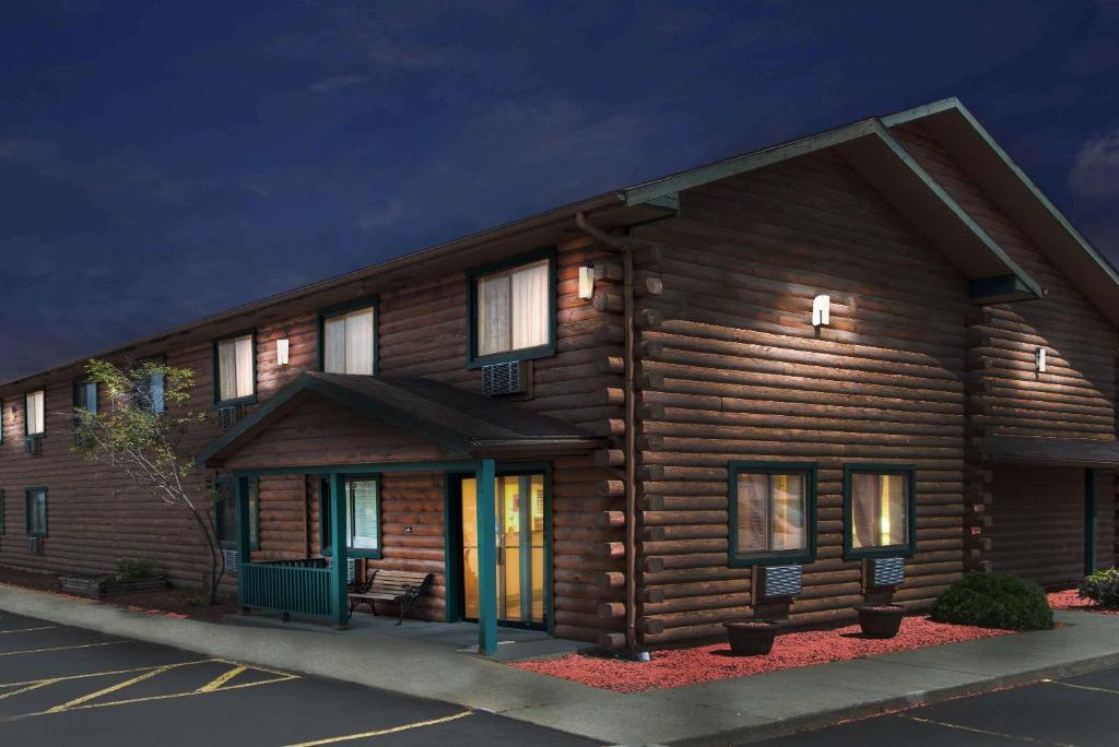 Super 8 by Wyndham Ticonderoga, Ticonderoga