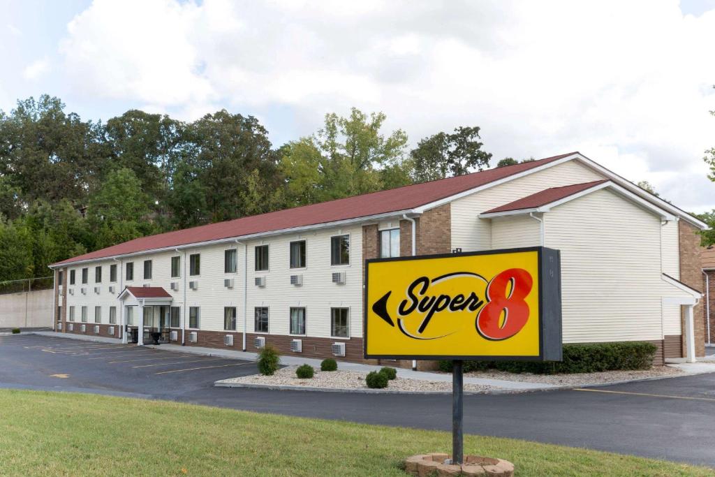 Super 8 by Wyndham Radcliff Ft. Knox Area, Radcliff