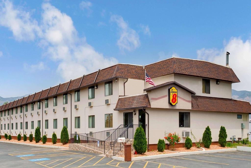 Super 8 by Wyndham Ogden, Utah, Ogden