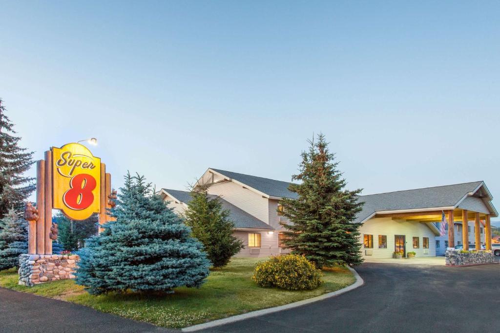 Super 8 By Wyndham Mccall photo