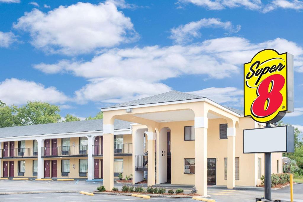 Super 8 by Wyndham Eufaula, Eufaula