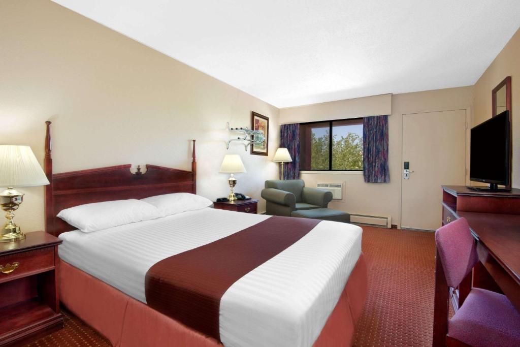 Howard Johnson By Wyndham Red Deer Photo 26