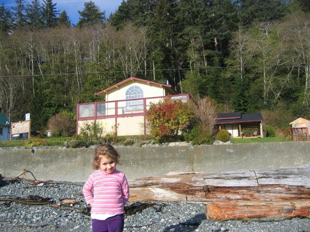 Alert Bay Lodge photo