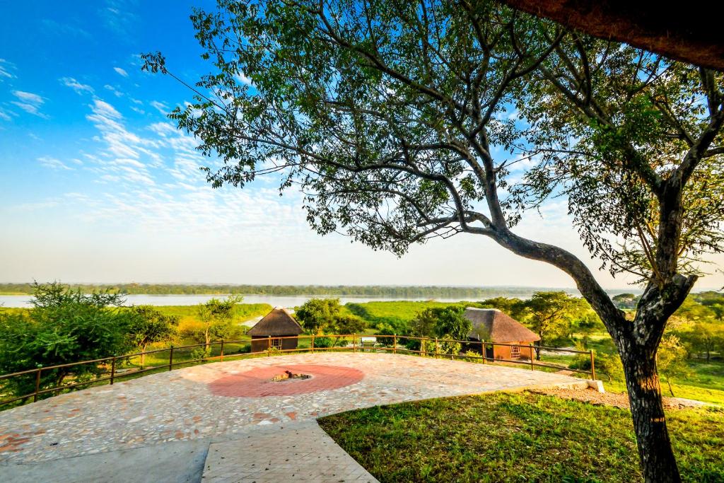 Twiga Safari Lodge photo