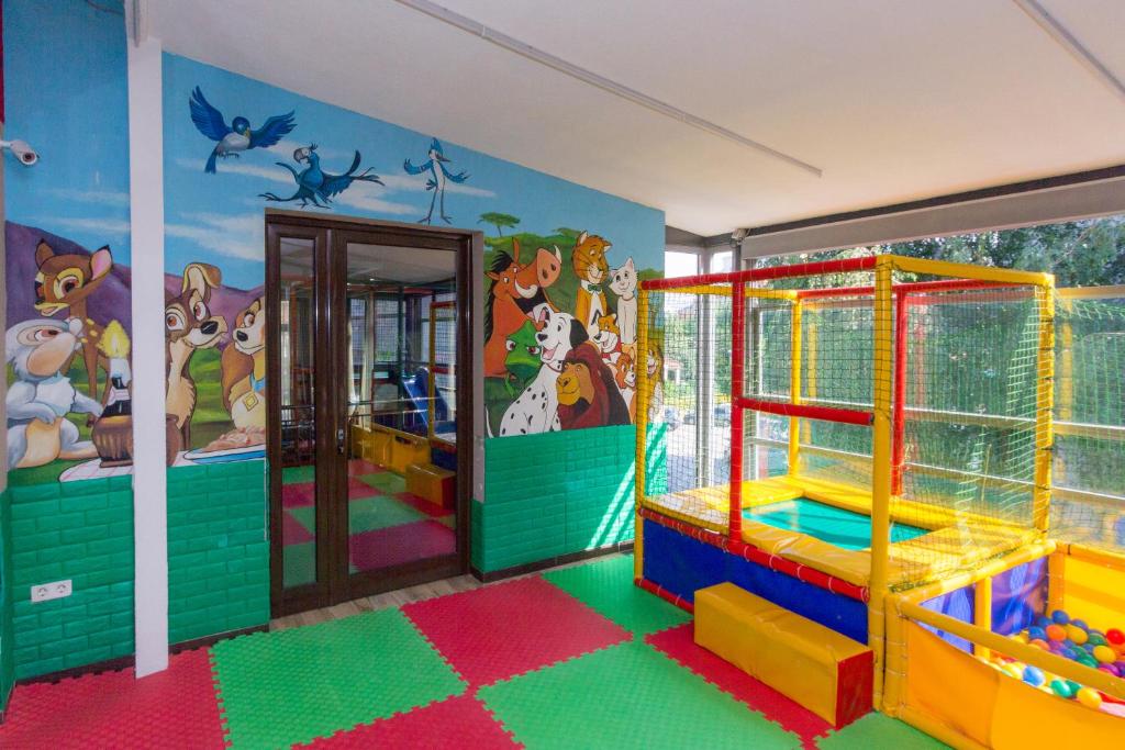 Hotel Lirak photo