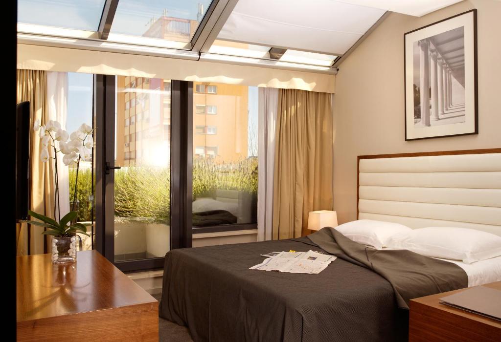 Hotel Atrium Photo 38