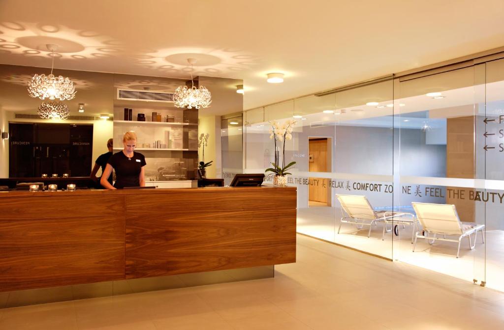 Hotel Atrium Photo 42