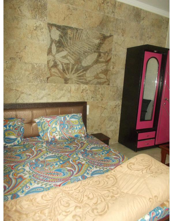 Comfortable rooms on Laxman Jhula photo