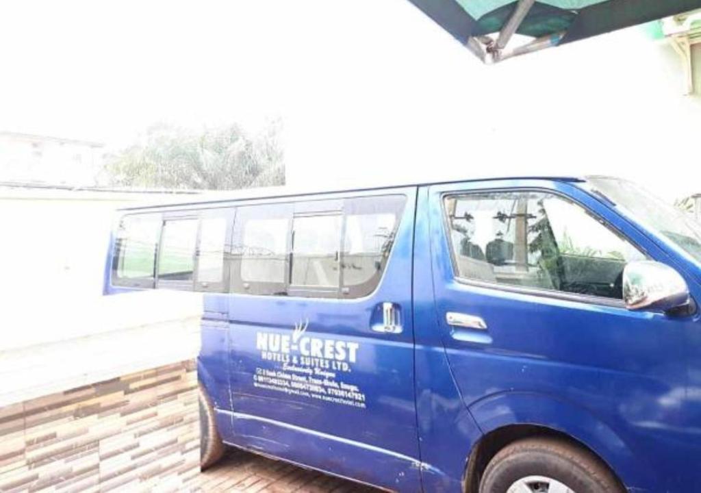 Nue-Crest Hotels & Suites photo