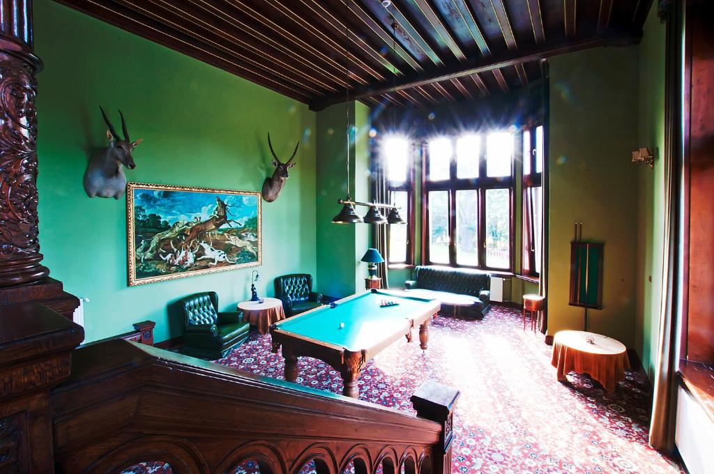 Palac Wasowo 궁전 전경