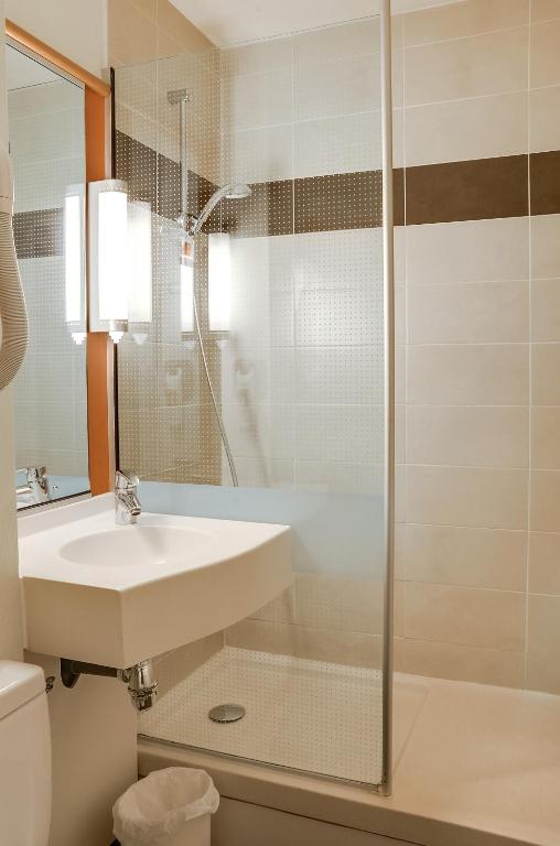 ibis Salon-de-Provence Sud photo