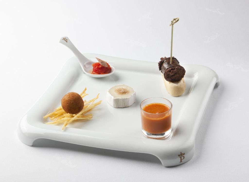 طعام و مشروبات