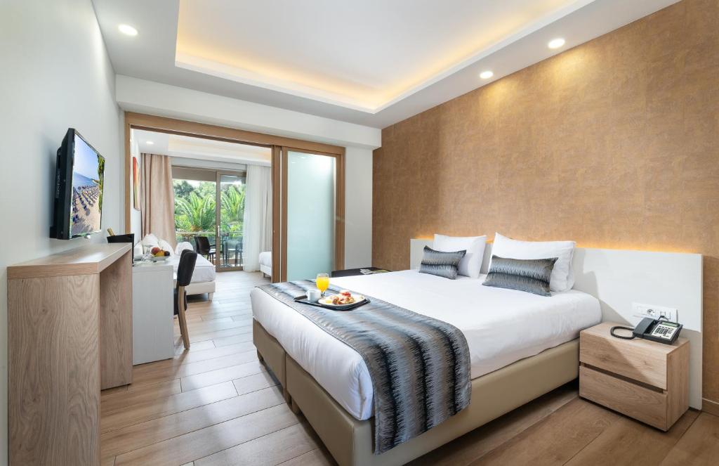 Poseidon Hotel Sea Resort — Hotel rooms in Porto Carra, Central Macedonia