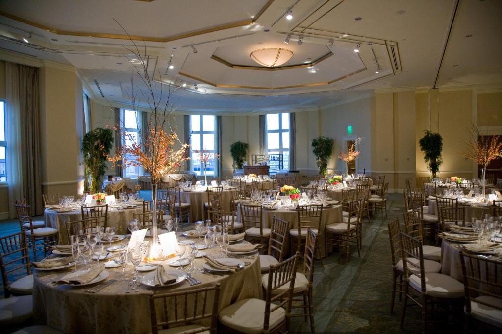 Banquet hall