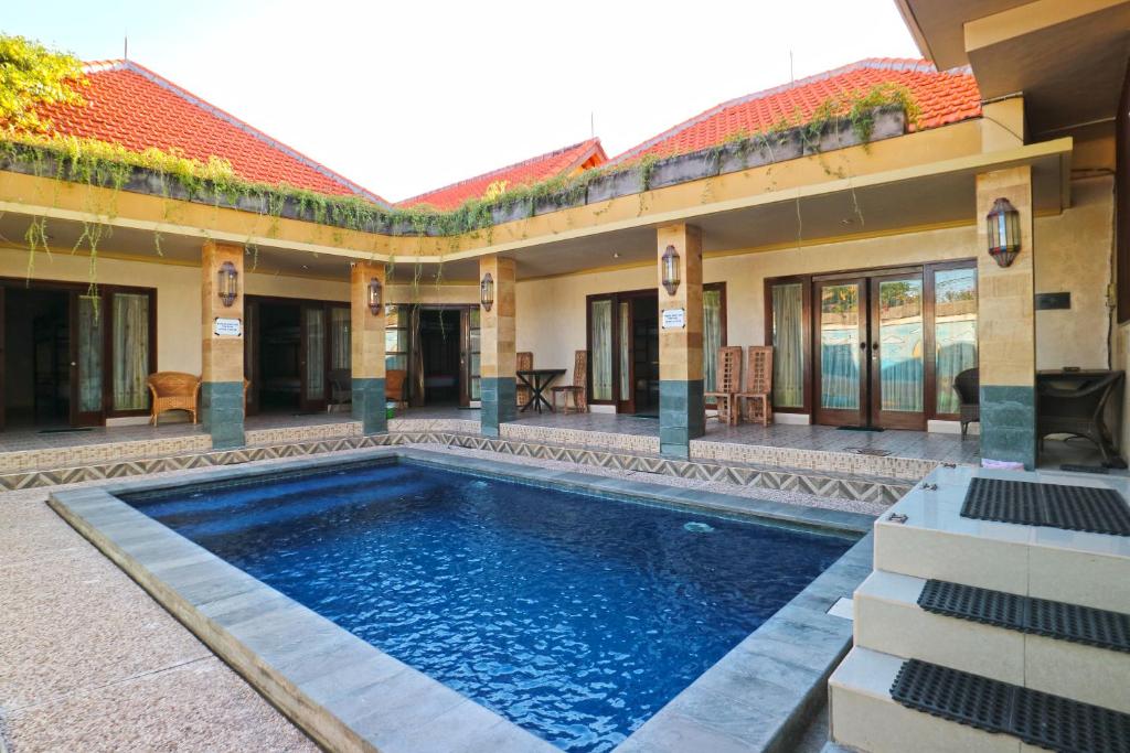 Hang Five Canggu Hostel — Hotel in Bali