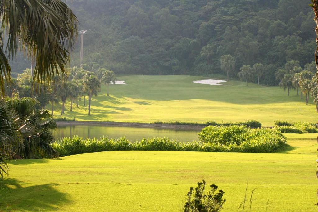 Golf course [on-site]
