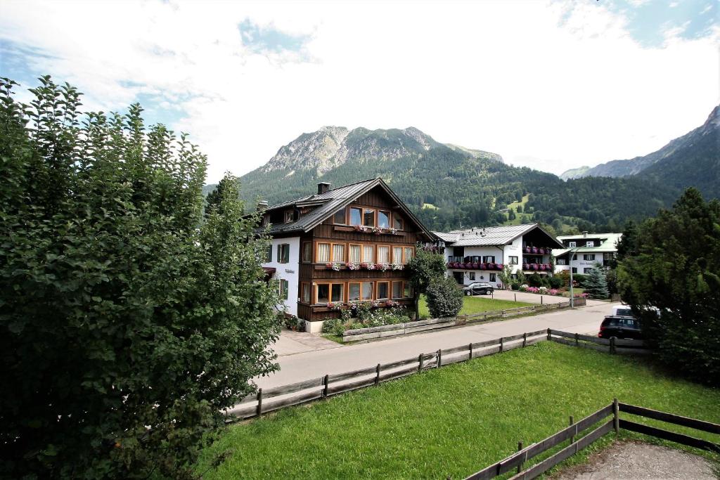 Alpenflair Ferienwohnungen Whg 106 - 5