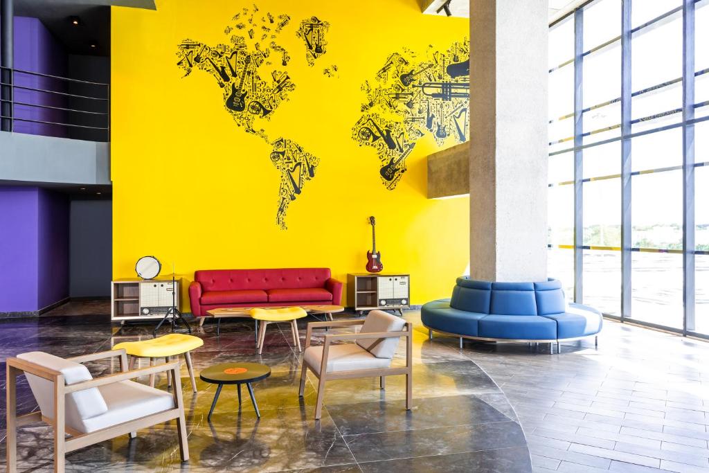 ibis Styles Merida Galerias photo