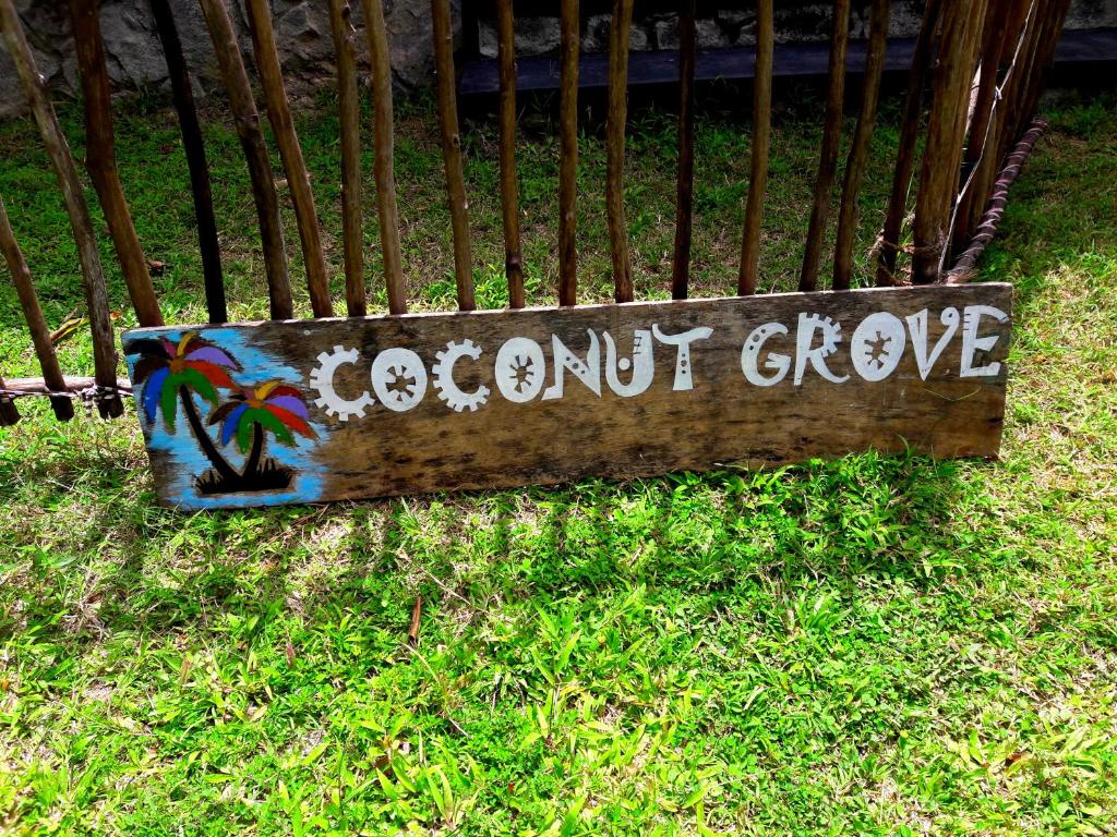 Coconut Grove - Midigama — Hotel in Mirissa