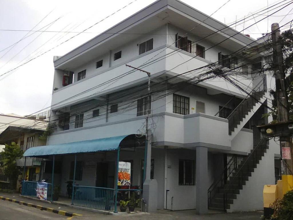 JS3 Studio Apartments, Legazpi