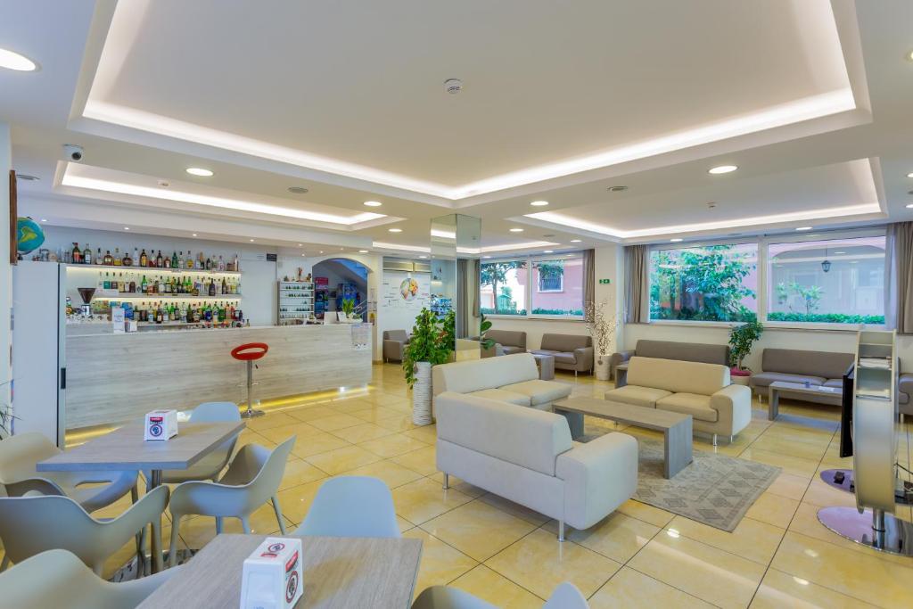 Hotel Monica — Restauracje i bary in Rimini, Emilia-Romania