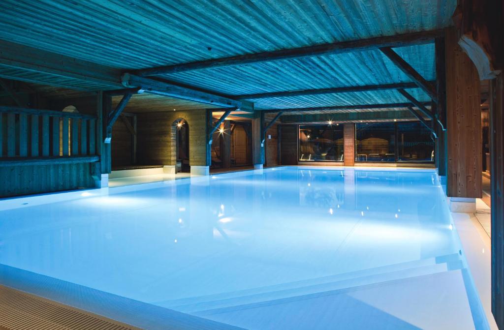 Chalet-Hôtel La Marmotte, La Tapiaz & SPA, The Originals Relais photo