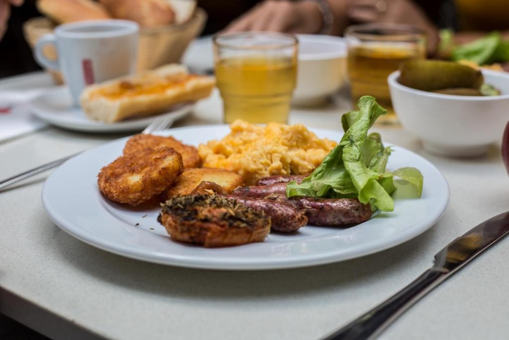 Đồ ăn và thức uống