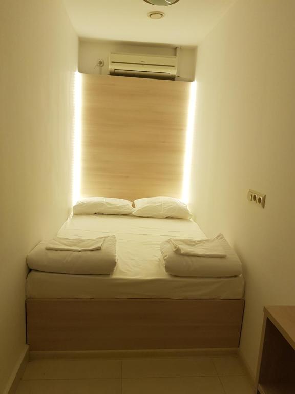 Hotel 6 photo