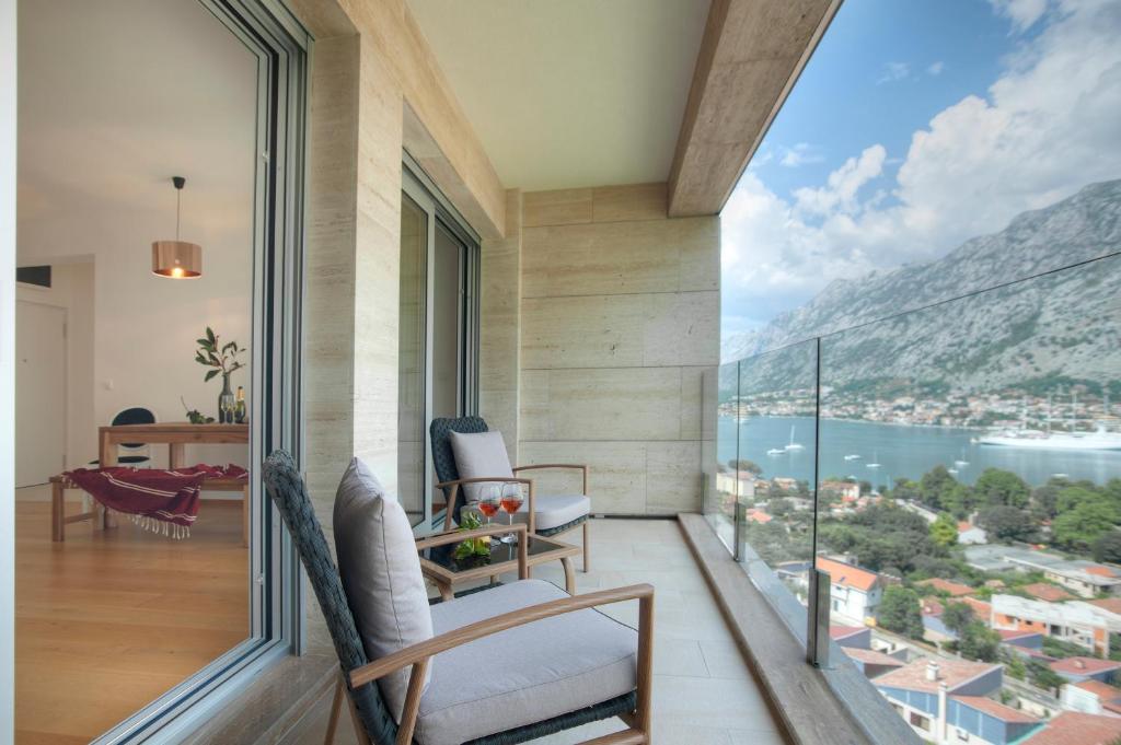 Aria Apartments — Hotel in Kotor