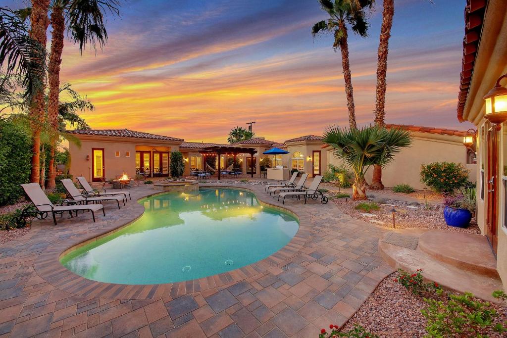 северный мале атолл мальдивы. парадиз ретрит мальдивы. кирибати гавайи. голубая лагуна доминикана. парадайз клаб.