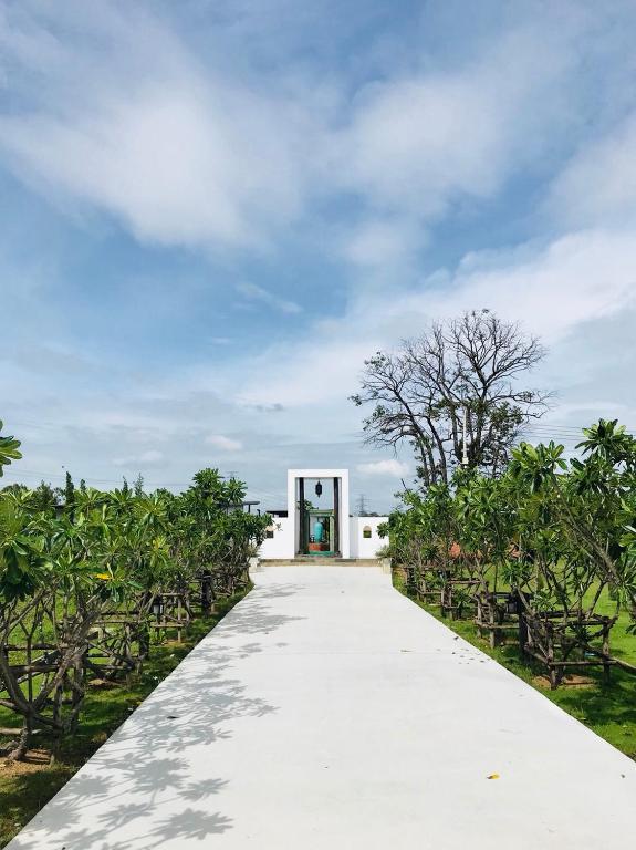Mae On Village Resort photo