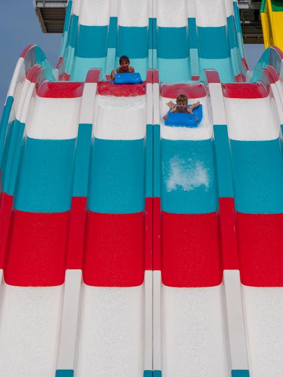 Golden Taurus Aquapark Resort — Dla dzieci in Pineda de Mar, Katalonia