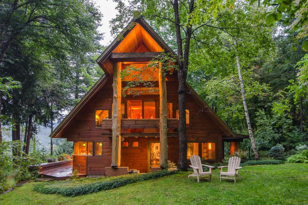 Upper Pines Lodge — Hotel in Warren (VT)