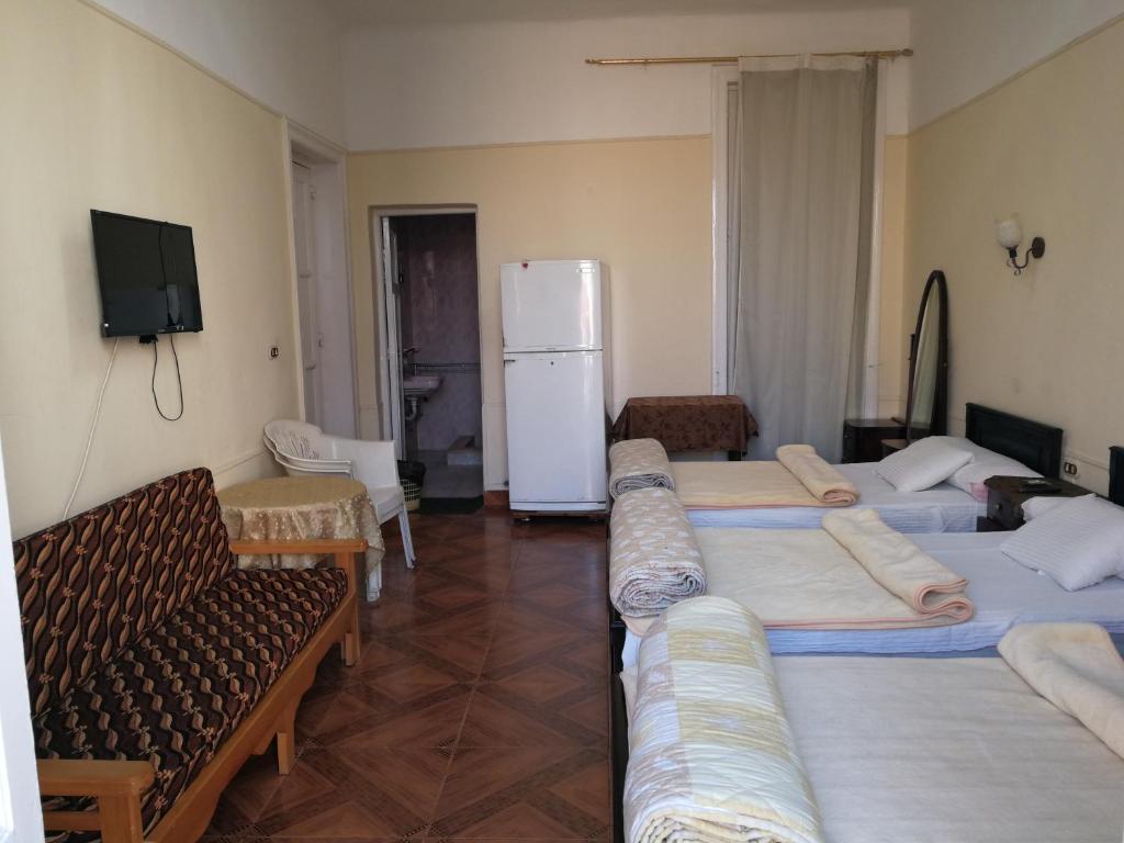 Triple Room with Private Bathroom