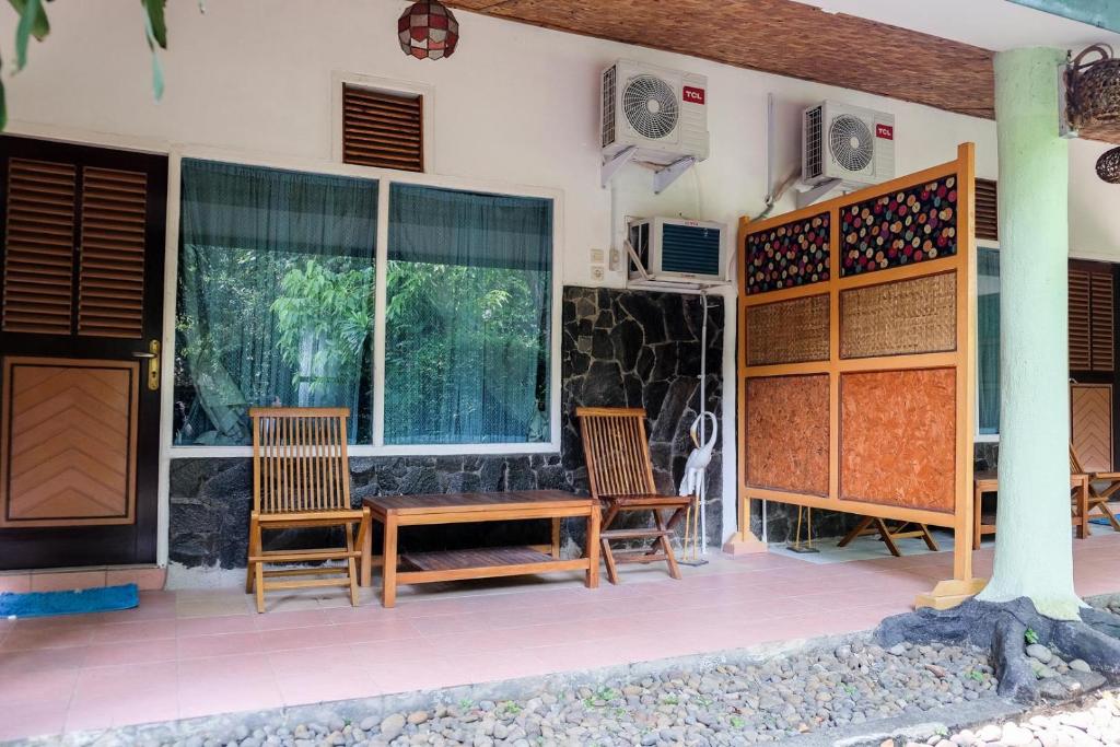 RedDoorz Plus near Jalan Baru Bogor