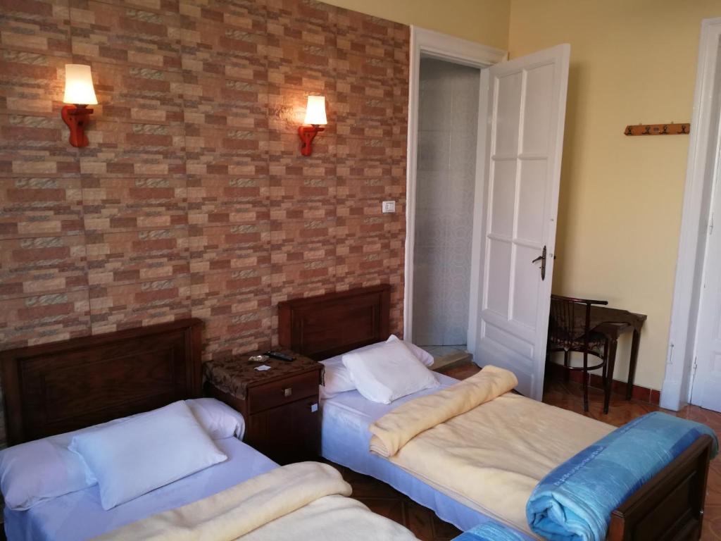 Single Room with Private Bathroom