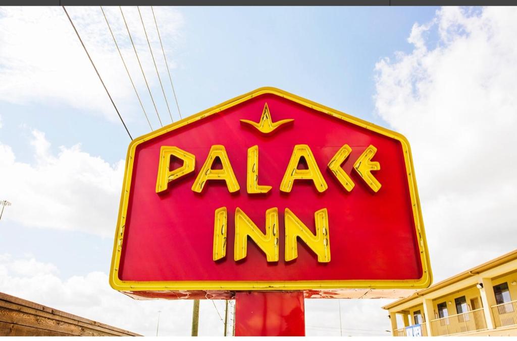 Palace Inn photo