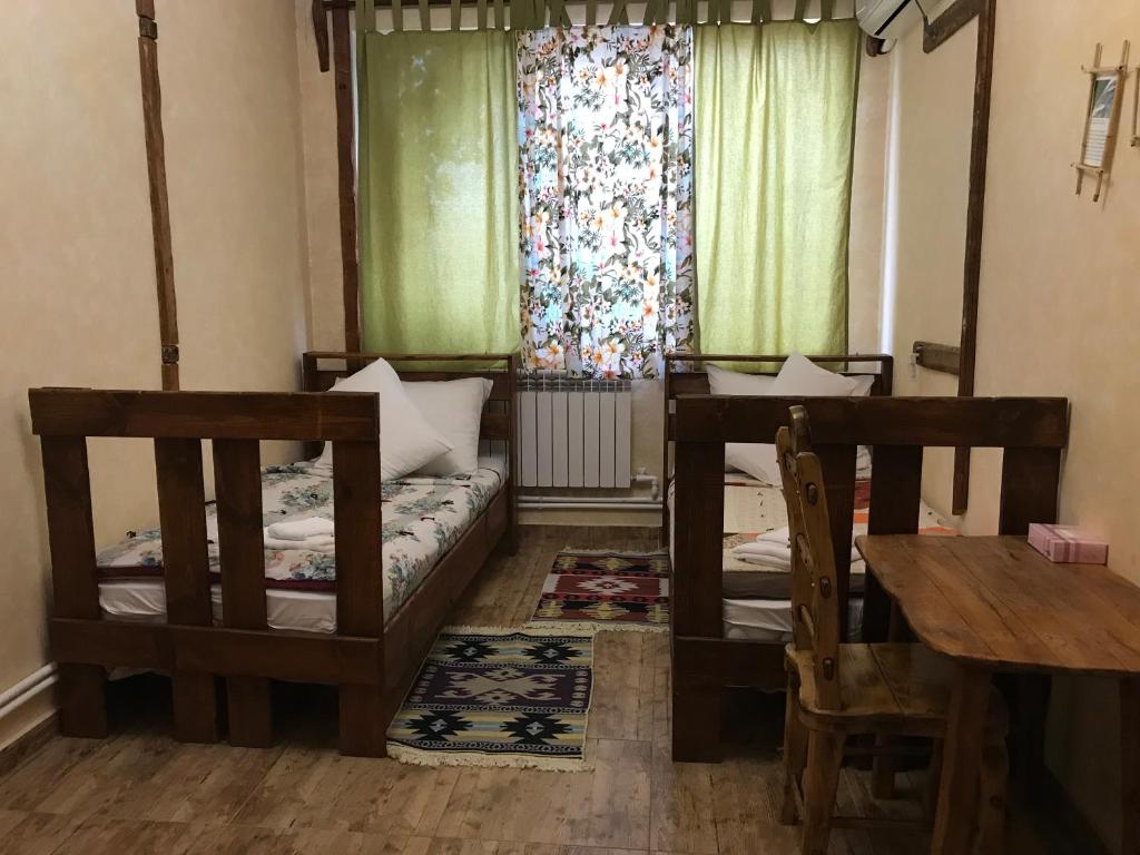 Chambre Lits Jumeaux avec Salle de Bains Privative