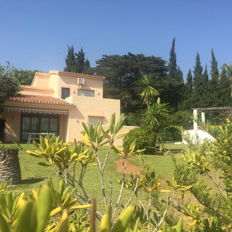 Marbesa Villas with Jacuzzi - 1
