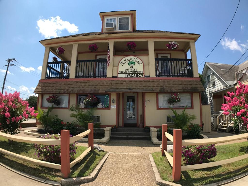 Ocean Cove Motel photo