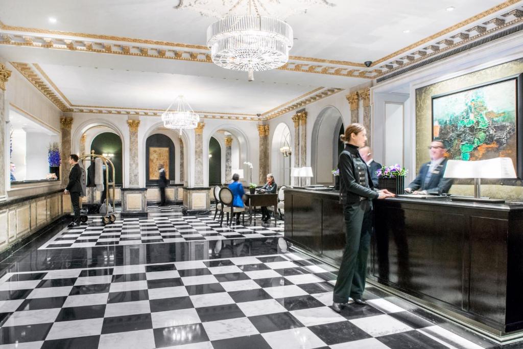 Check-in [24-hour]